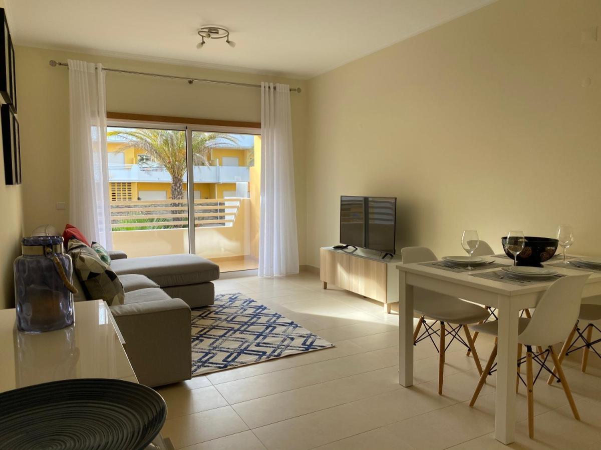 Apartamento T2 Com Piscina Em Conceicao E Cabanas De Ταβίρα Εξωτερικό φωτογραφία